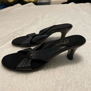 Orex black high heel shoes size 9! Excellent used shoes